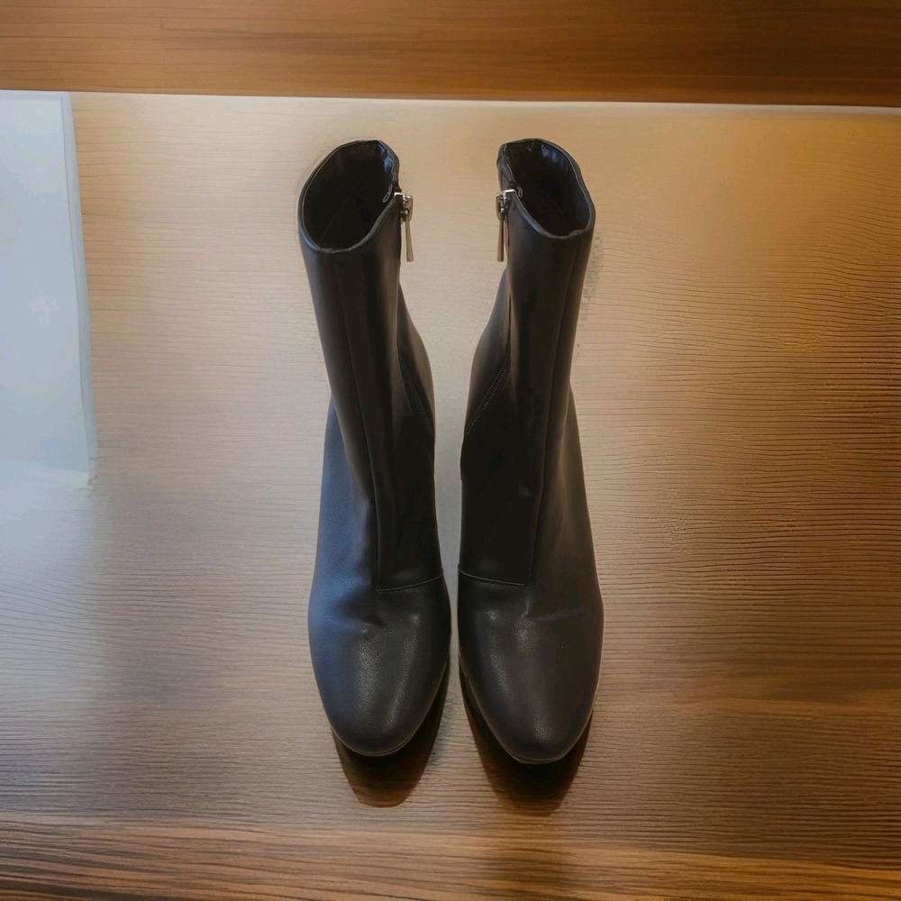 A New Day Black Booties with Lucite Tortoise‎ Heel Size 10